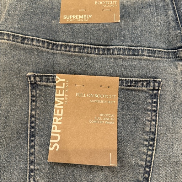 Soft Surrounding, Classic Blue Women's Pull-on Jeans, Large - Picture 10 of 15